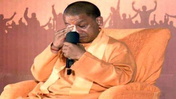 Abhishek__up52's tweet photo. जो लोग बोलते है जिसका परिवार ही ना हो वो क्या जानेगा परिवार का दर्द, तो उन सबको मेरा जबाब है देश के 29 मुख्यमंत्री ज्ञान दे रहे है,
योगी जी 23 करोड़ प्रदेश की जनता का एक पिता की तरह देखभाल कर रहे हैं
नवरात्रि ,नौ दिन का उपवास 48 घन्टे मे 4 जिलो का दौरा 8 बार प्रशासनिक मीटिंग👇 https://t.co/ctkVpHIexj