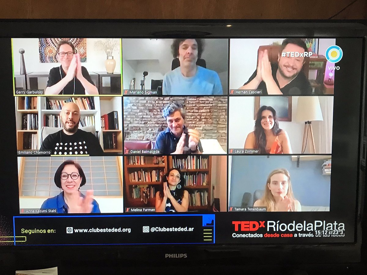 guadadelvalle's tweet photo. Reflexionando desde casa 🙌 ¡Gracias @TEDxRdelaP por transmitir este evento en vivo para todos y a los oradores por hacernos pensar en este momento de pausa mundial! 💡 https://t.co/cubMpwap1E