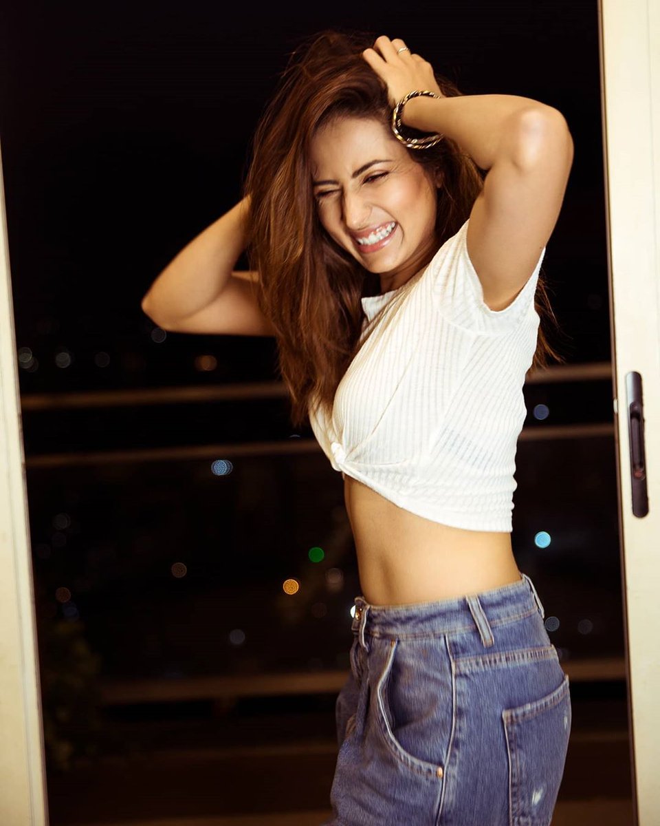 HotActresses2's tweet photo. Beauty
Punjabi Actress @sargun_mehta https://t.co/2qcocXBTUY