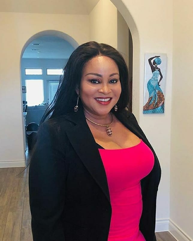 waplimited's tweet photo. Hurray! 🍾
Veteran actor, and content producer, Bukky Wright is plus one today!
Our prayer is that she will continue to find reasons to celebrate and be happy always. 🥳
Fam, raise your glasses 🥂 as we wish her a resounding happy birthday.
#birthday #bukkywright #COVID19 https://t.co/A98mBPbBgm