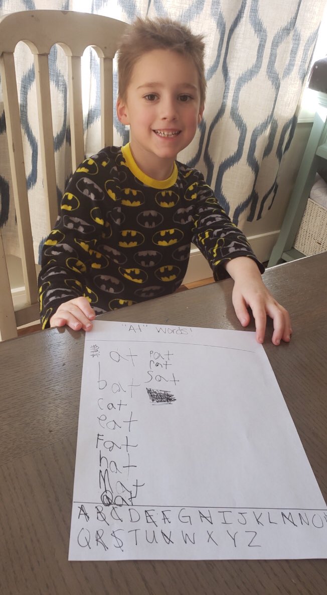 brophyrose1's tweet image. My littles learning at home! #ABLearingAtHome #FMPSDLearningAtHome #FMPSDParentAppreciation #FMPSDStudentLearning @FMPSD @McNeillyfmpsd