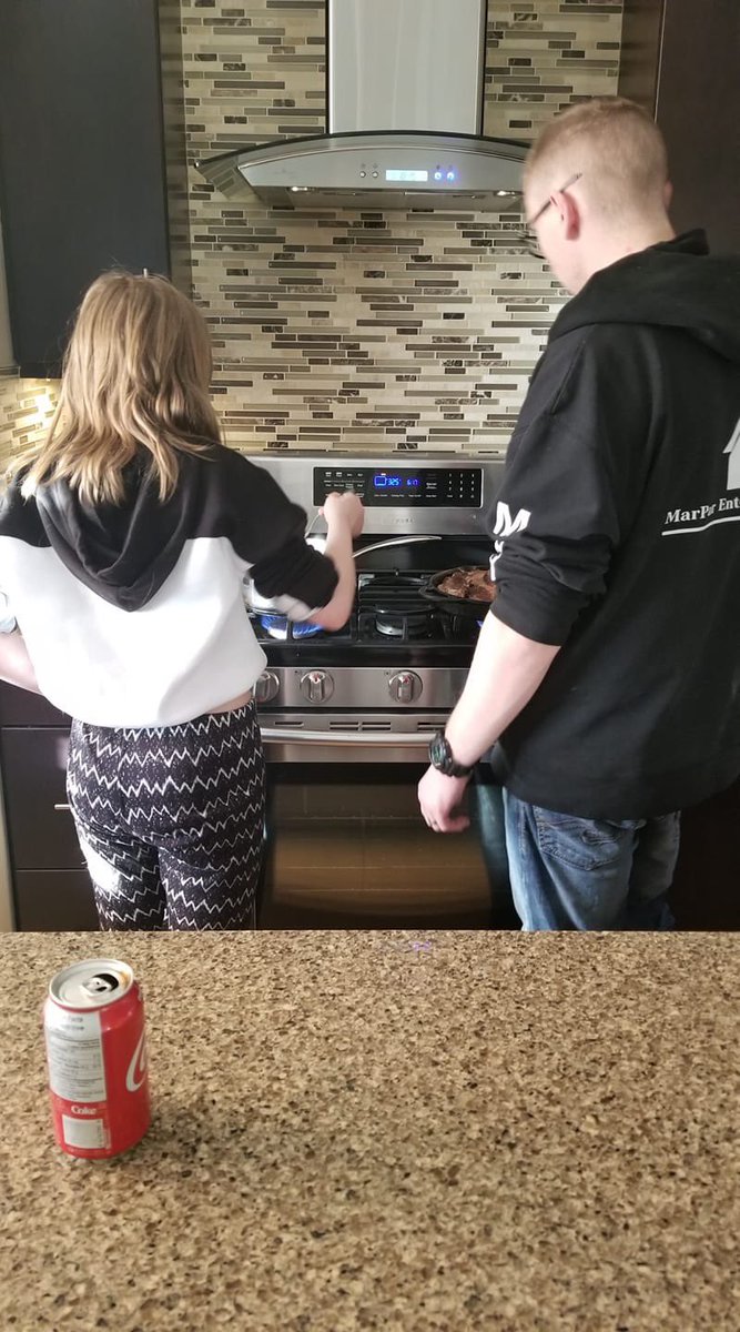 McNeillyfmpsd's tweet image. Our little 🦊 learning at home. Kudos parents. #ABLearningAtHome #FMPSDLearningAtHome #FMPSDParentAppreciation #FMPSDStudentLearning @fmpsd @turnerjennifer @RoxanneFudge @dianerizzuto #learningisfun #elementaryschool #davemcneillyrocks