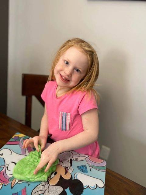 McNeillyfmpsd's tweet image. Our little 🦊 learning at home. Kudos parents. #ABLearningAtHome #FMPSDLearningAtHome #FMPSDParentAppreciation #FMPSDStudentLearning @fmpsd @turnerjennifer @RoxanneFudge @dianerizzuto #learningisfun #elementaryschool #davemcneillyrocks