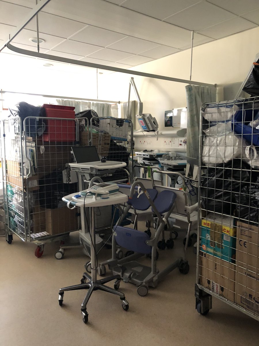TeamWd29Frn's tweet photo. Huge thank you to @TeamWd29Frn and Ward 47, both star teams have worked brilliantly  together to create a second Respiratory ward, lots of new skils to learn and new colleagues to work with x @NewcastleHosps @sophiedwest @ianjoy80 @CardiothoracicT https://t.co/6Bz2Ku8zqI