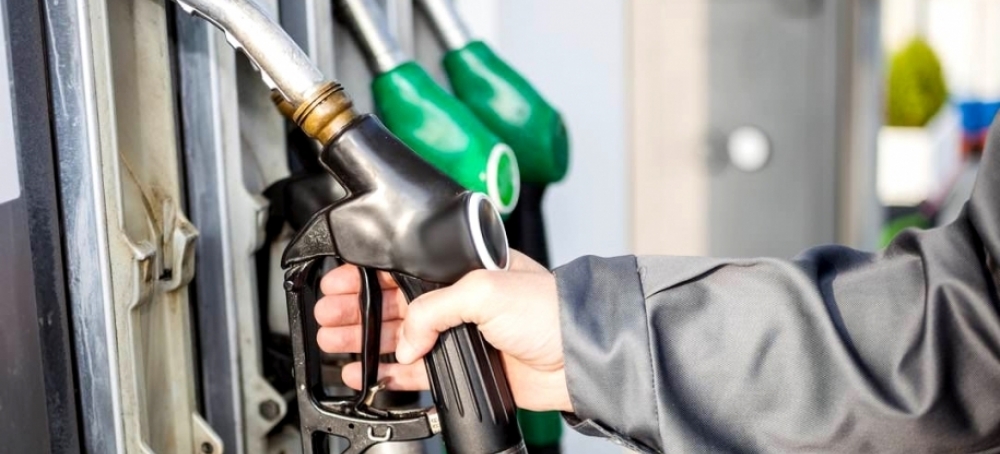 Raudovan's tweet photo. #Coronavirus | ¿Por qué no bajan los precios de los #combustibles?
(Vía @Transporte3 @CetmTransporte )
🔗 https://t.co/FZnjU51fTY
🚚Taxi Industrial y Comercial de Mercancías
24H +34 652 275 277
#Raudovan #transporteexpress #covid_19 #logística #coronavírus #economía https://t.co/rDZH6MQPwW