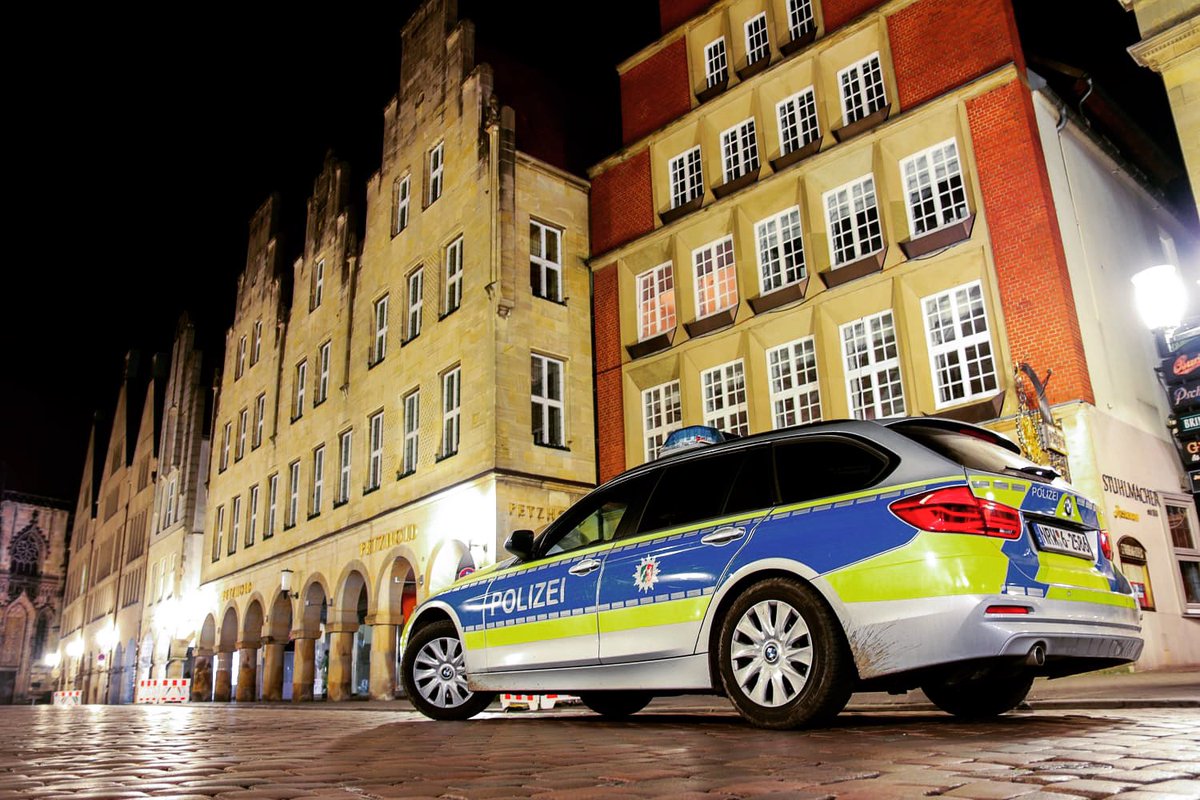 Wir möchten einfach mal DANKE sagen👮🏻‍♀️👮🏼‍♂️! All denjenigen, die sich in unserer Stadt #Münster nun schon seit gut einer Woche so vorbildlich an das Kontaktverbot halten und mit den damit einhergehenden Einschränkungen super umgehen! #stayathome #stayhome #zuhause #wirfüreuch