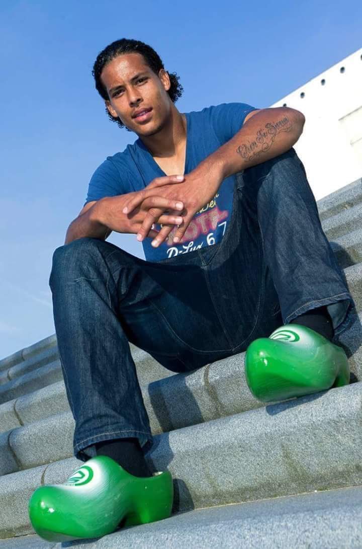 LFCKayin's tweet photo. @VirgilvDijk Where can i buy these shoes? 
#AskVirgil https://t.co/Z1gVu7lHyY