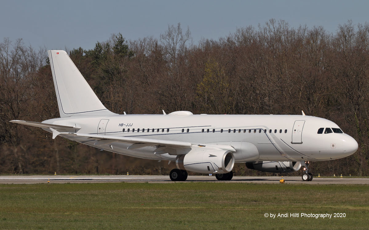 airpicfreak's tweet photo. Nomad Aviation Airbus A319-133CJ HB-JJJ / ZRH 31. März 2020
@Airbus @nomadjet @A319fanpage #Nomadaviation #a319 #zrh @zrh_airport #ZRHFanPhoto https://t.co/LmWPG3usSW