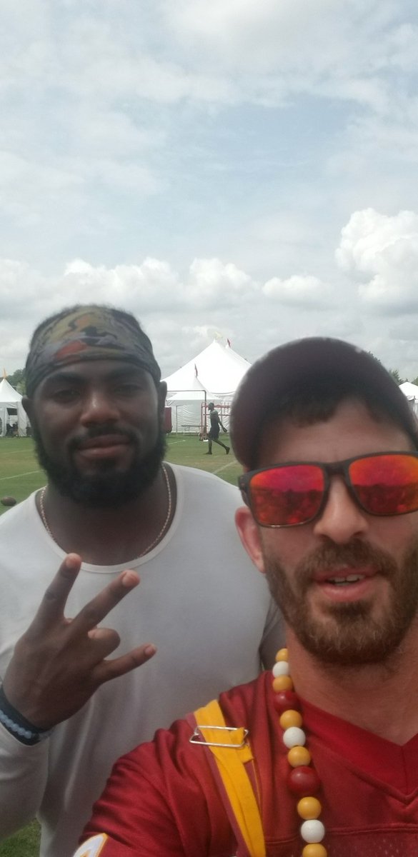 DEERSnBEERS's tweet photo. #AskLandon how can I get involved in your charity softball game? #HTTR https://t.co/8s880fTALx