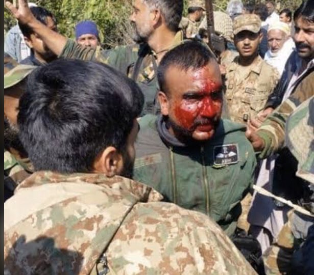 the_bagyanagari's tweet photo. I want yuvi to see this picture and ask Indians to donate and feed Pakis.

But in the reverse we get these kind of pictures from them.

Really  #ShameOnYuviBhajji https://t.co/rWYgBsPz5f