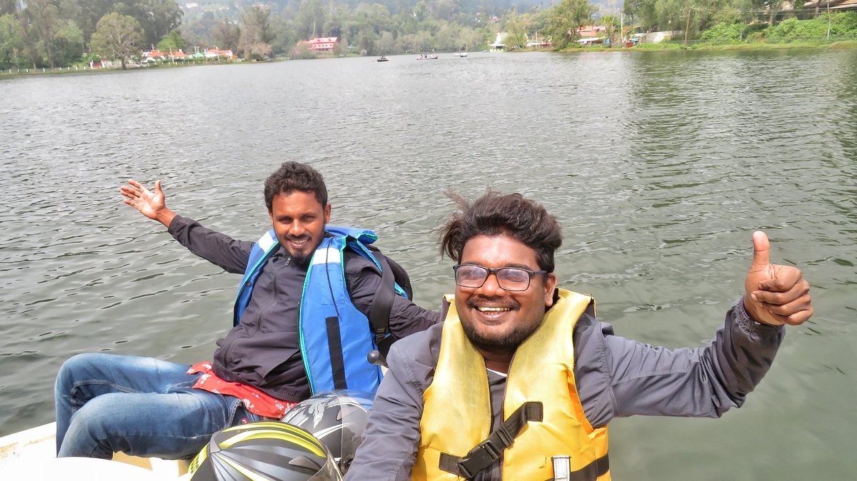 AMBARISHTM's tweet photo. Kodaikanal #kodaikanal #kodaikanallake #magicmushroom #magicmush #tripp #mannavanur #kodai #kodaivibe #ride #vlogger #ambarishmukundan https://t.co/AwiA3GjAXU