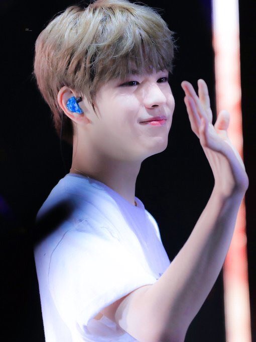 — 200331  ↳ day 91 of 366 [♡]; dear seungmin, to the world you may be just one person, but for me you are my whole world, thank you for all the happiness you have brought in my life, i miss you so much and i love you from the bottom of my heart my little guardian angel