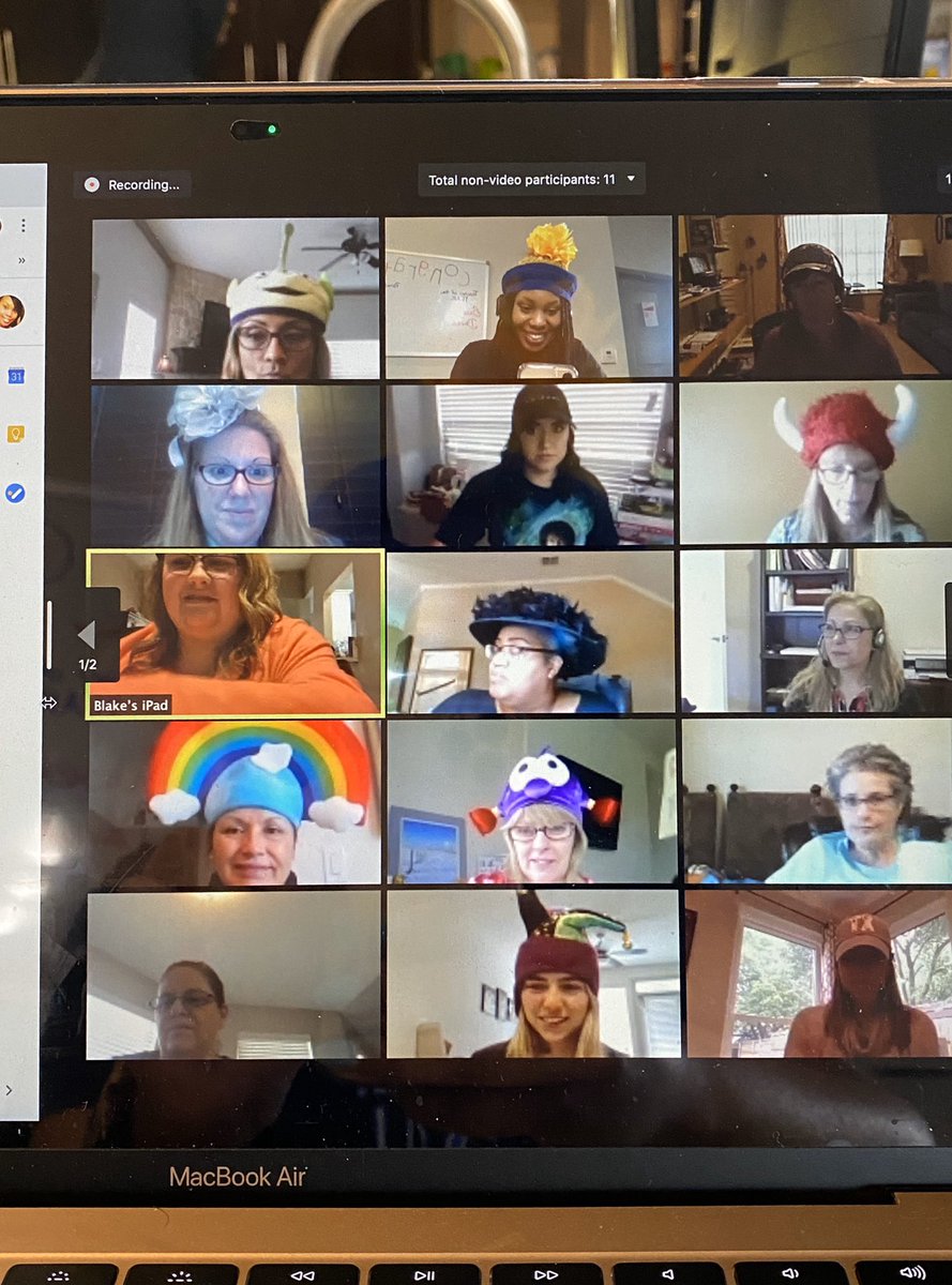 mrsrbetz's tweet photo. Usie with friends... Well framily!😊 @Lister_Lions #Virtuallionhunt #GISDAlwaysConnected #hatday https://t.co/zApvuEvDrX
