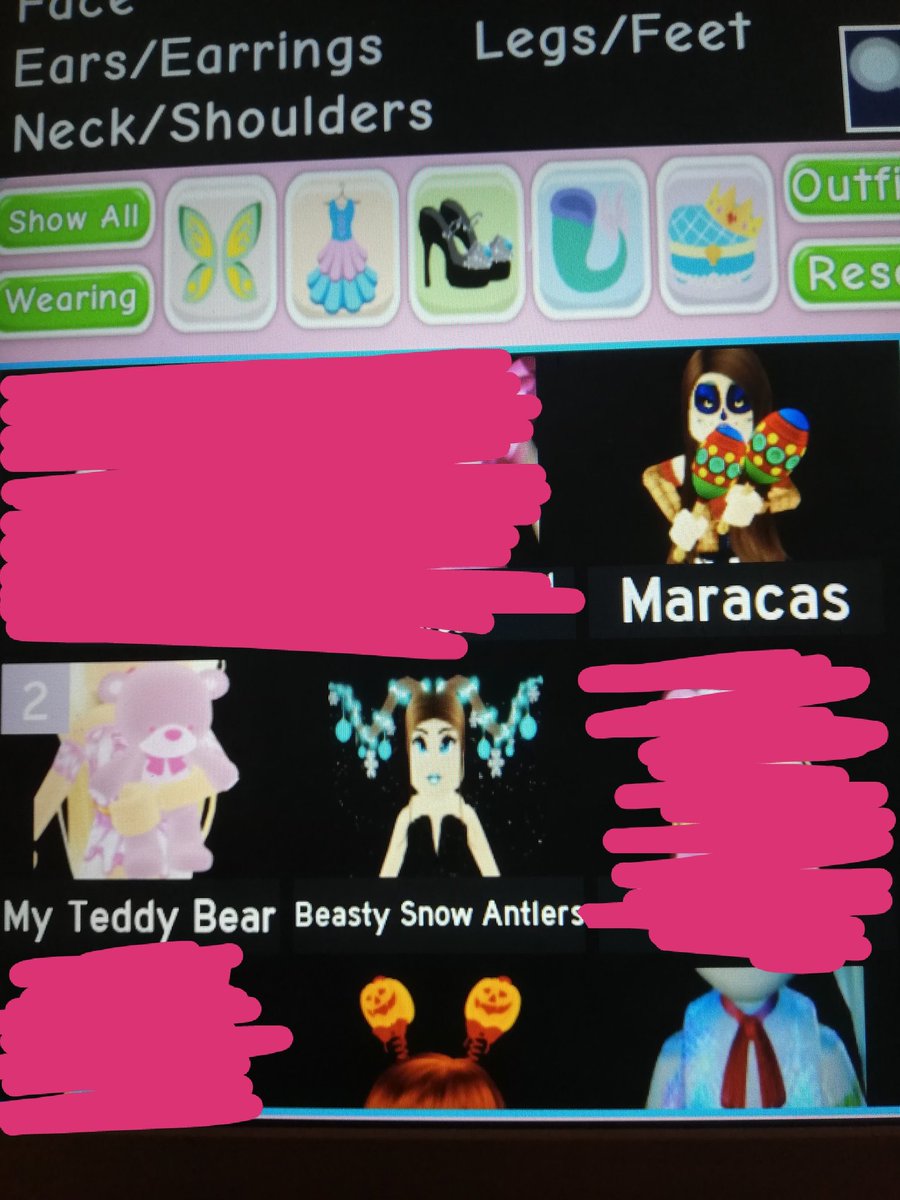 Chaeyeonsfeath2's tweet photo. Trading for diamonds dm your offer!! #roblox #royalhightrade #royalhightrading #royalhightrades #royalhigh #rh #robloxroyalhigh https://t.co/d46R7flSfn