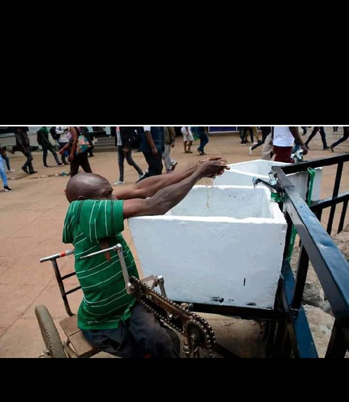 kenya_access's tweet photo. As the country continues to install measures to curb the spread of Covid-19 by setting  up points for hand washing, PWDs continue face a big challenge in using this facilities.
#MymovementMyFreedom
@tiyoy_stella @MutahiKagwe1 @NoelTiyoy @reginawamwangi @giftedPWDcentre @Ncpwds https://t.co/BdcxxOdAaZ