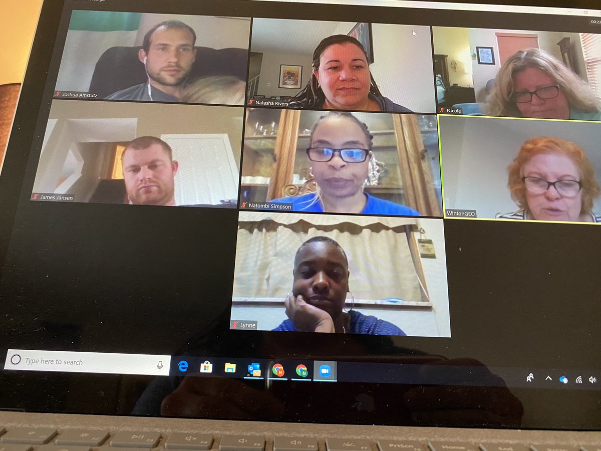 PDQueen98's tweet photo. Geometry team meeting to ensure our students’ instructional needs are being met! I work with rockstars!!! #WarriorVL @wwcsdistrict @urbanesc @HamiltonCoESC @ermartin89 @tyarnold18 https://t.co/6QEWPpuYyg