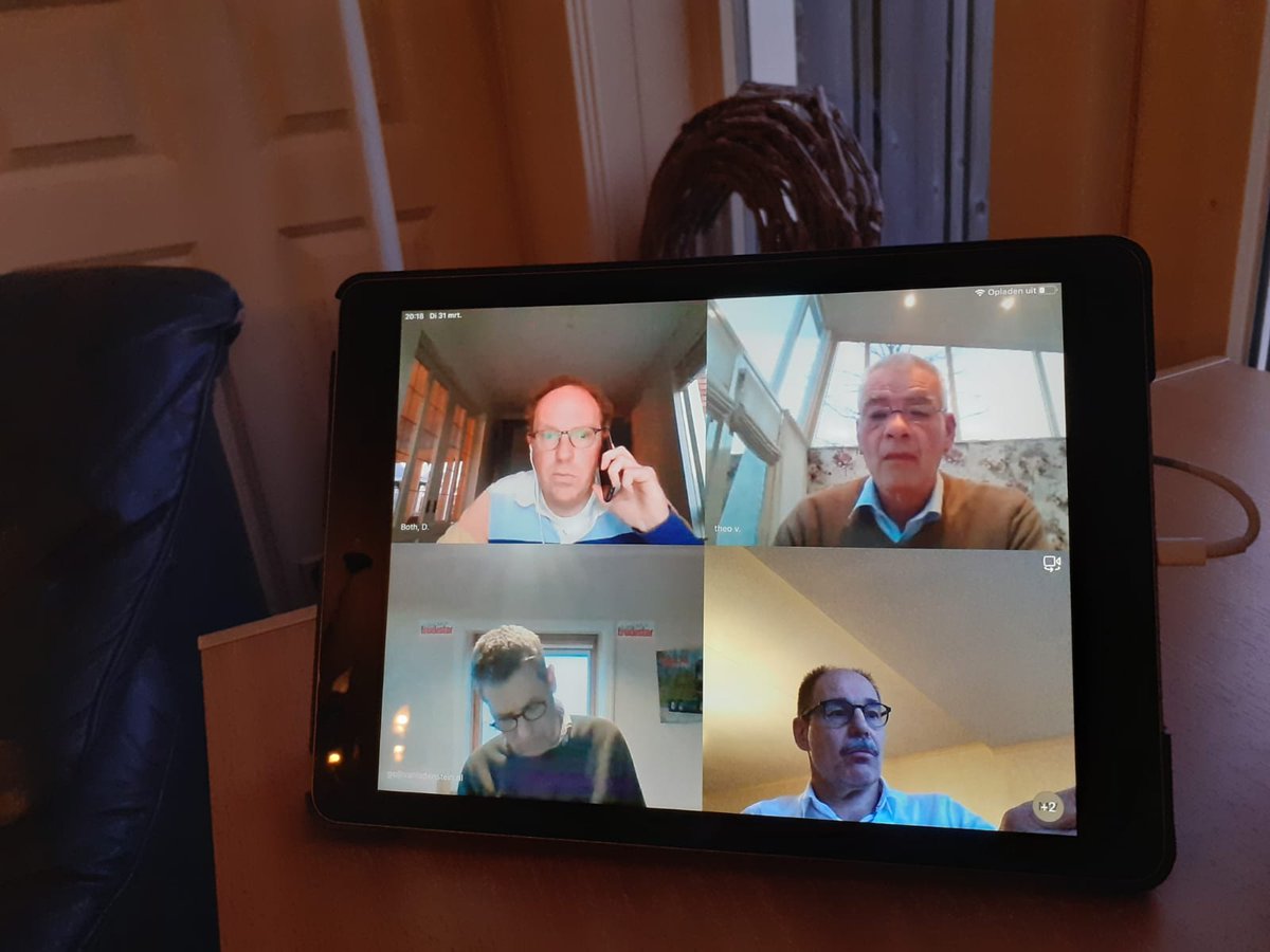 Vanavond is de Veense SGP-fractie digitaal bijeen. Fijn dat het op deze manier ook kan. Door het corona virus zijn ook al Veenendalers overleden. We leven mee met de nabestaanden en wensen hen kracht toe. Ook alle zieken, en verzorgenden. Iedereen. Denk aan elkaar, help elkaar.