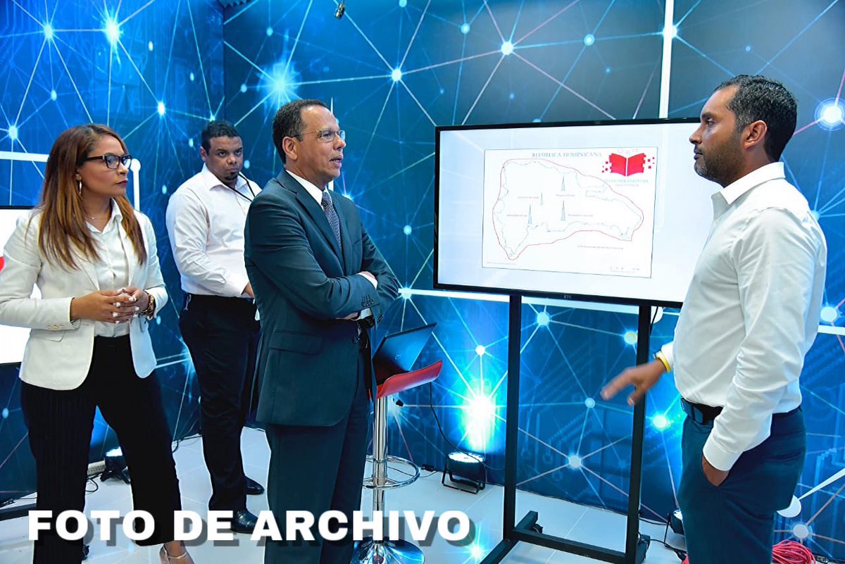 EducacionRDo's tweet photo. #Hilo| Ministerio de Educación pone a disposición de la ciudadanía una programación totalmente didáctica a través de Radio y Televisión Educativa

▶️ https://t.co/9Ri6uRGr1F

#NoticiasEducaciónRDo

@TelevisionEduca 📺 @RadioEducativaD 📻 https://t.co/dvAOPFx44i