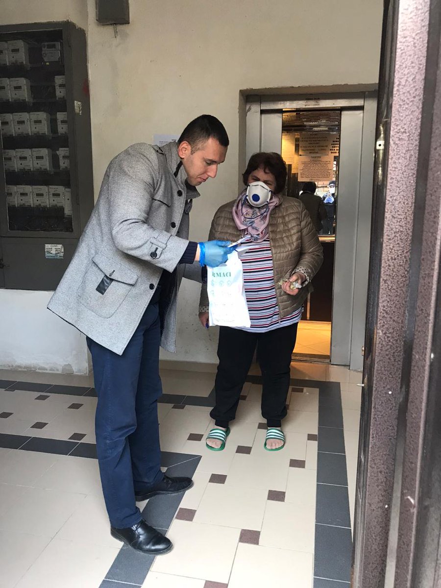 BashkiaP's tweet photo. #shërbejmë
#qëndronështëpi https://t.co/1WisEVFtoZ