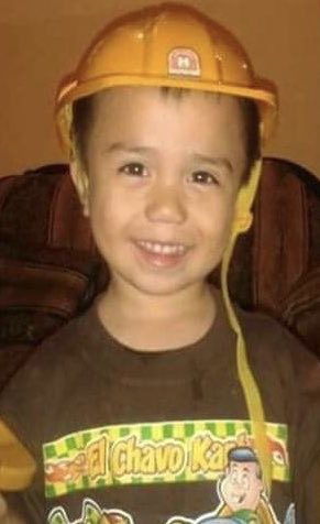 AngelaCedeno_PI's tweet photo. La familia de Johan Gael Cardona De la Cruz, hace publicó el retrato progresivo de edad, elaborado por Dctve. forense argentino. 

Johan Gael, 3 años
#desapareció #4deOct del 2015, en el ejido La Esmeralda, ubicado en los límites del Estado #NuevoLeón y #Coahuila, #México. https://t.co/OKXJV1UZAb