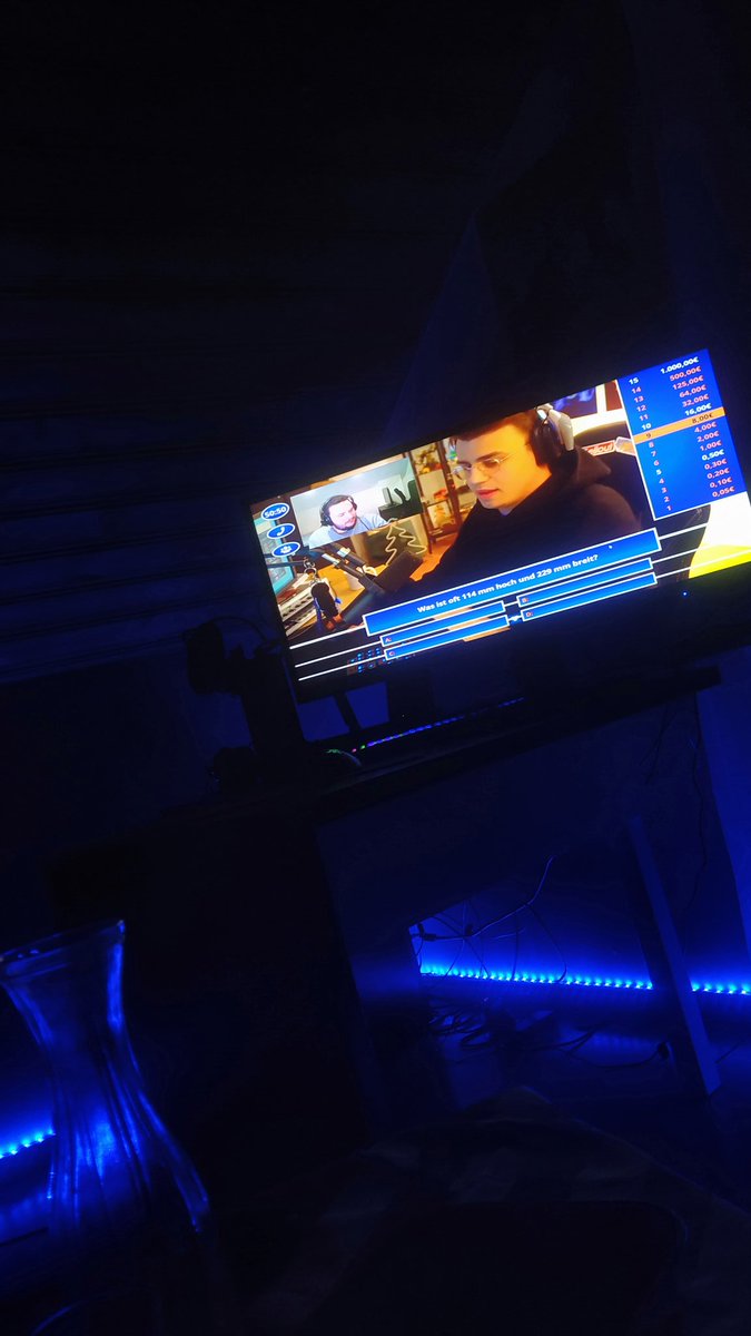 ItsTimCS's tweet image. Feinster CONTENT. 
Bo Bo Bo Bo 
twitch.tv/papaplatte