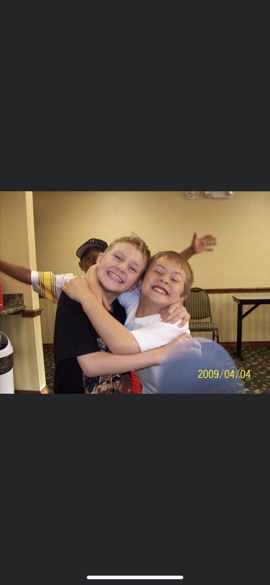 e_jack4's tweet photo. big happy birthday to the only one i’d wanna share my birthday with. love ya bubba, hope all is well in your world and have a good 21st https://t.co/DZhlpLgh2F