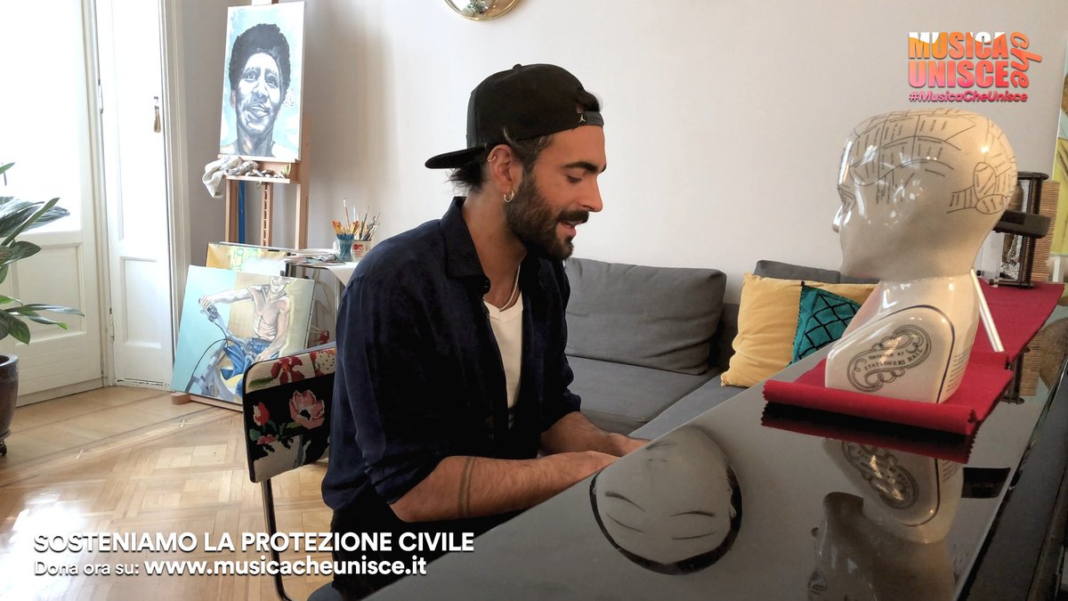Musicacheunisce's tweet photo. 🏡 "Rimaniamo a casa!". Non diteci che serviva @mengonimarco per ricordarvelo? 🤔
#MusicaCheUnisce https://t.co/ZP8VON3EkO