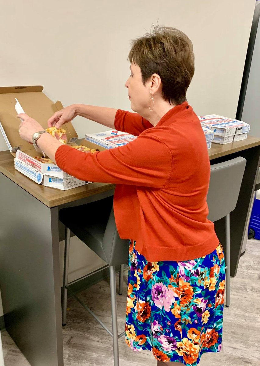 careersourcegc's tweet photo. S/O to our friends at @BayEDA for having pizza delivered to our staff today! Our hearts &amp; stomachs are full. Thank you for the special treat! 

#CareerSourceGC #BayEDA #partners #community #COVID19 https://t.co/Se7kVpXlGT