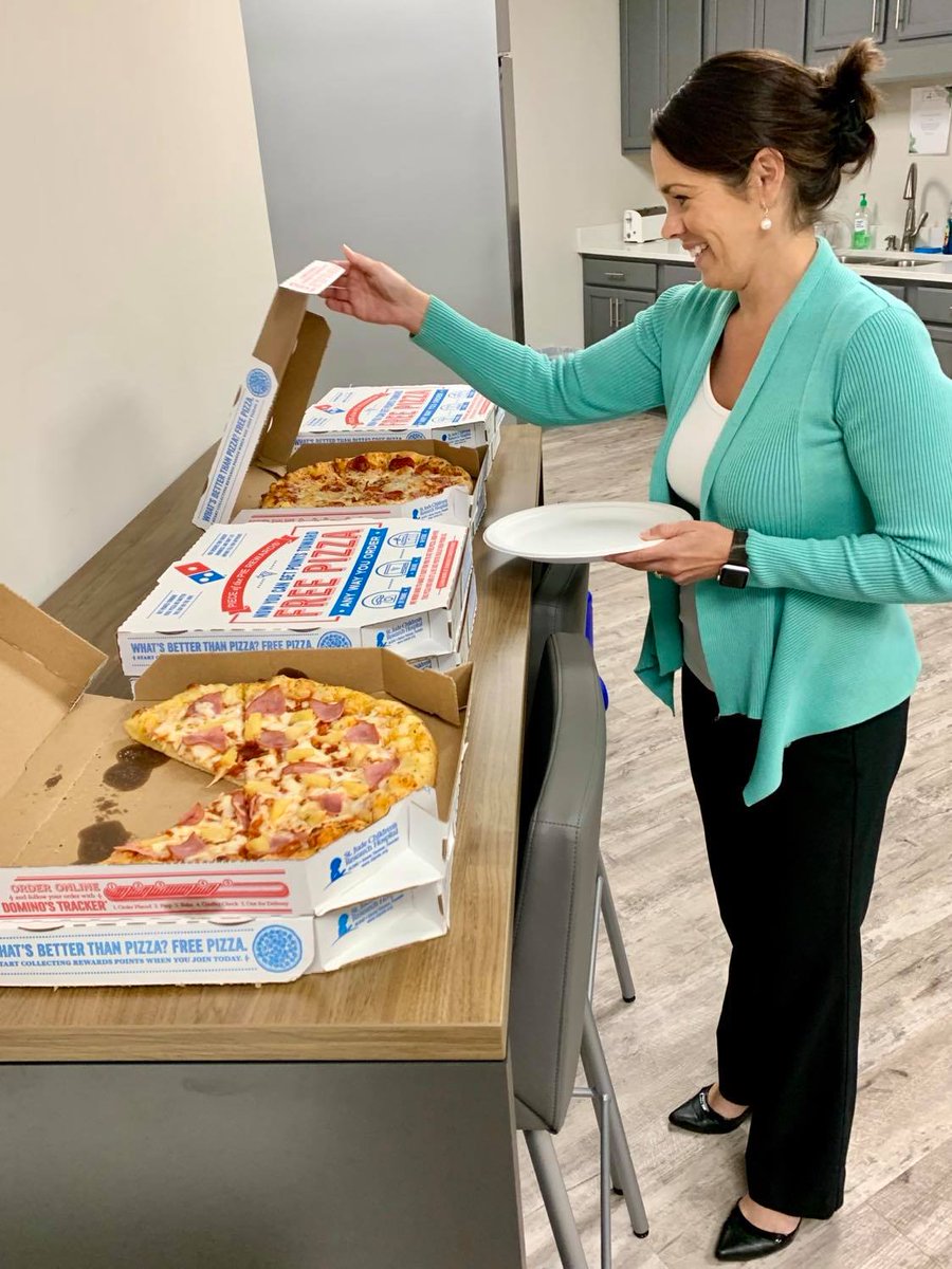 careersourcegc's tweet photo. S/O to our friends at @BayEDA for having pizza delivered to our staff today! Our hearts &amp; stomachs are full. Thank you for the special treat! 

#CareerSourceGC #BayEDA #partners #community #COVID19 https://t.co/Se7kVpXlGT
