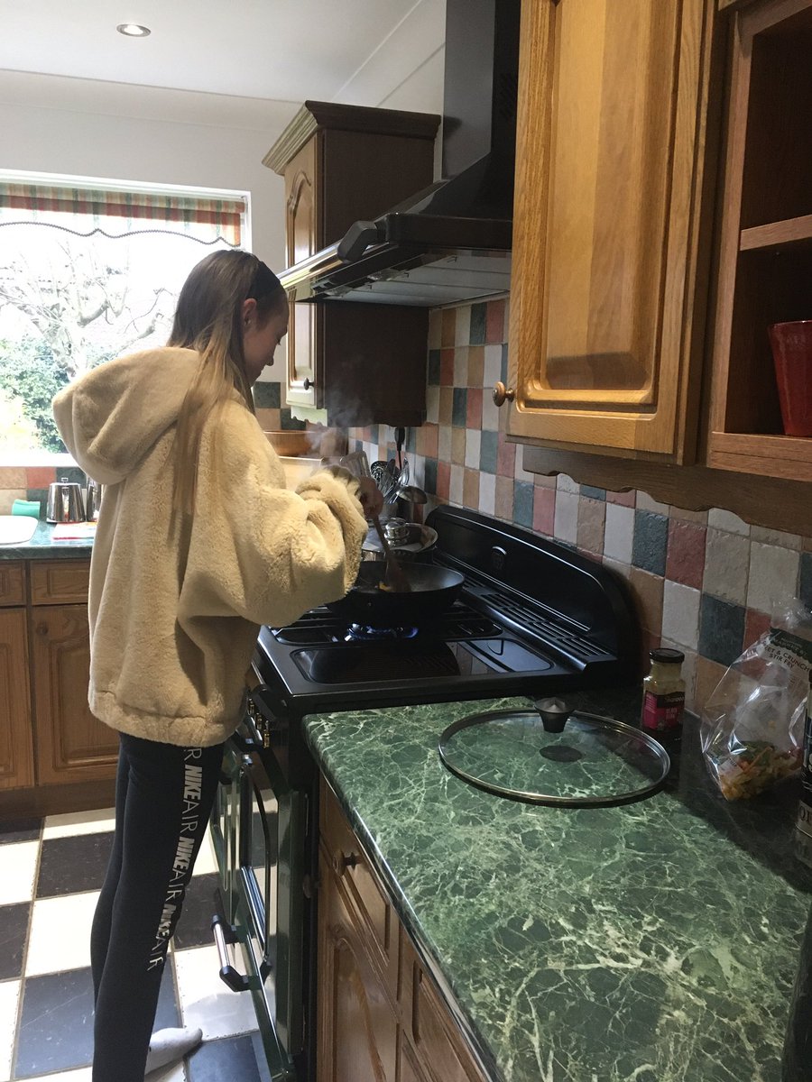 SueP2672's tweet photo. @SelbyHigh L cooking her own tea tonight. Veg stir fry 🥢 https://t.co/2IIJcg5PVf