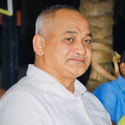 AlmNazeerMP's tweet photo. #AlmNazeer  #NewProfilePic #Slmc #Lka #Srilanka #Addalaichenai #NazeerMp #Eastern https://t.co/LvDWLVjBYZ