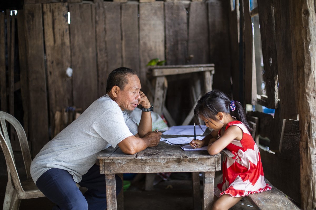 UNFPA's tweet photo. At all times, even now during the #coronavirus outbreak, we believe that men can be caring, responsible, and non-violent partners.

RT if you believe that #QuarantineLife should still be a happy life 🧡

#GenerationEquality https://t.co/NNScC9aZJK