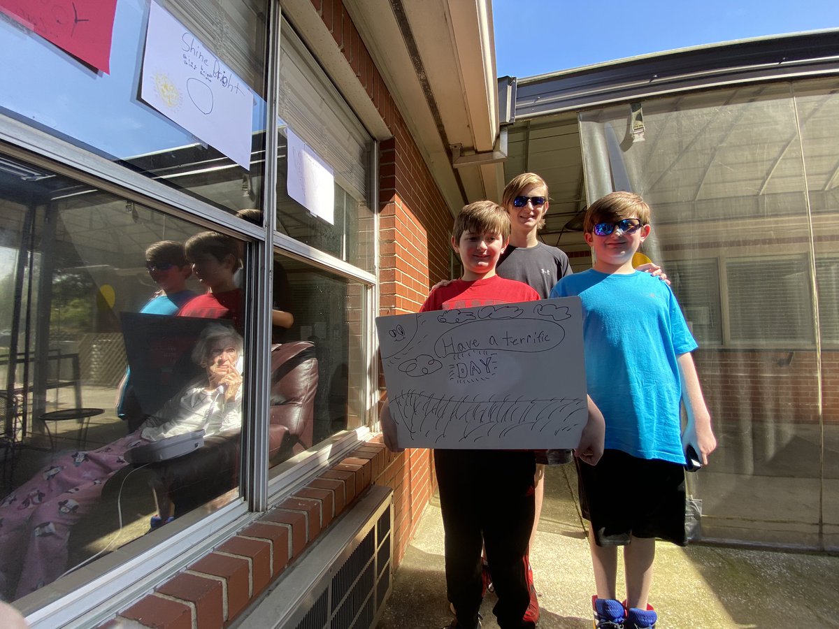kelnichols's tweet photo. It’s Virtual Spirit Week and today is Helping Hands Tuesday. Although this picture is from Sunday, I thought it was perfect for today. #TrojansGotHeart ❤️❤️❤️ @McBrideTrojans @TrojansMSMS @MSCSTrojans https://t.co/eTiyjj0GKO
