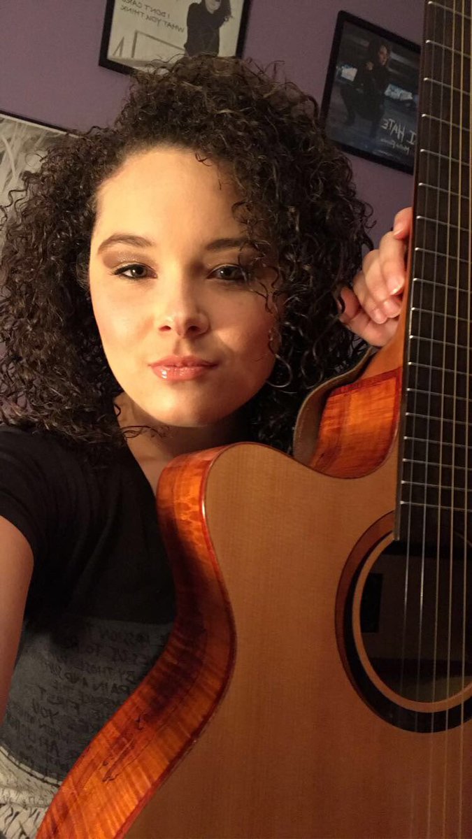 MoriahFormica's tweet photo. Going live on my Facebook and Instagram pages at 4 pm eastern for a 30 minute acoustic set🤘🏽 https://t.co/AB0RVYszeg