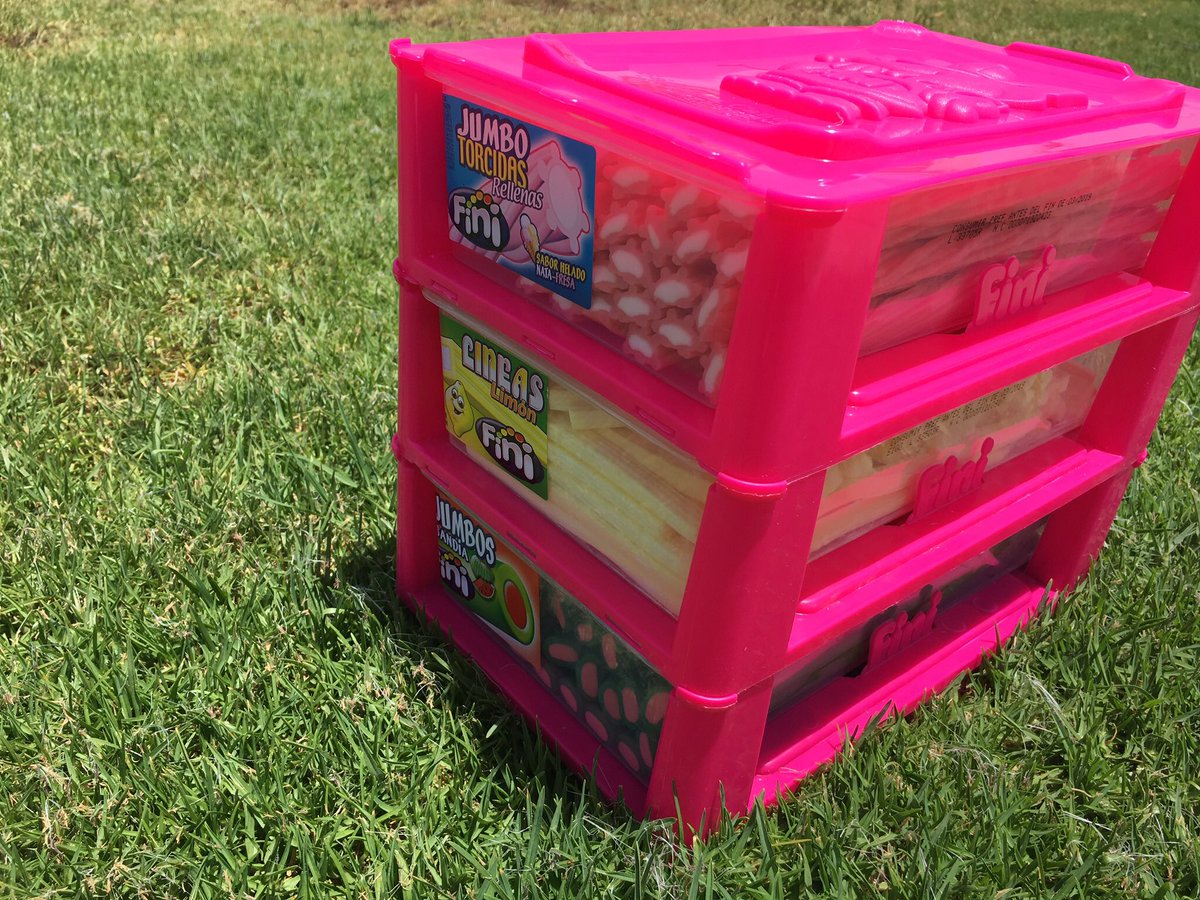 Fini_golosinas's tweet photo. ¡Aún quedan muchos cajones de regaliz buscando dueño!
👉🏼 Síguenos.
👉🏼 Haz RT.
¡Regalamos uno cada día!
{Si eres celiaco, te mandamos la gama #ZeroGluten.
Los cajones se mandan aleatoriamente, no tienen por qué coincidir con los de la foto}
Mañana, ¡el ganador/a!
#ChuchesParaTodos https://t.co/lUZWbfsX91