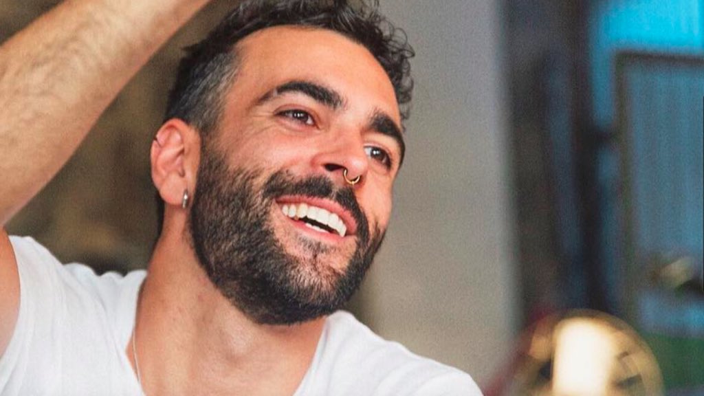 makakog's tweet photo. Tweet d’apprezzamento per Marco Mengoni per il semplice fatto di essere Marco Mengoni:

 #MusicaCheUnisce https://t.co/4Kp7T6wFTe