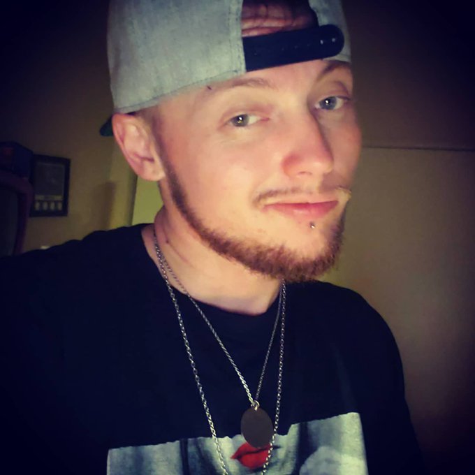 #NewProfilePic https://t.co/dKjYNwm2O4<a href="/tag/newprofilepic"class="tags">#NewProfilePic</a>