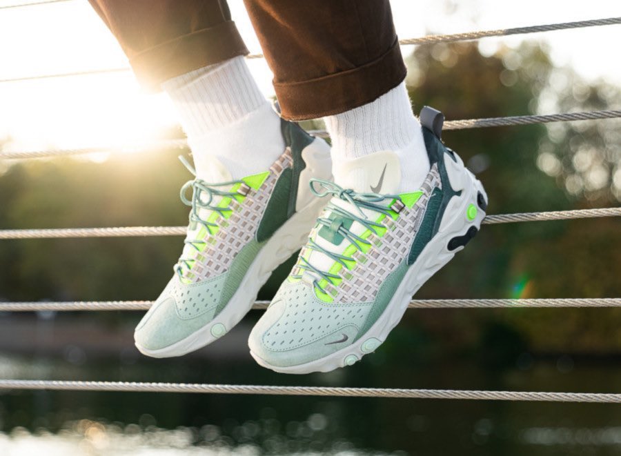 Sneaker Deals GB tweet media