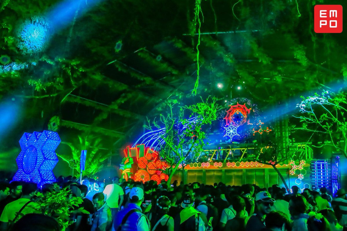 EMPOTV's tweet photo. Éramos felices en #EDCMexico2020 y no lo sabíamos 😢

Revive los mejores momentos con esta playlist 👉🏼 https://t.co/j6VgGVGHiE https://t.co/vCCmaNuG95