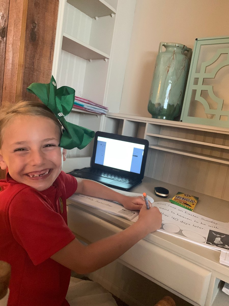 StMarthaCS's tweet photo. THANK YOU to all of our students, parents/guardians, faculty and staff for a great first day of #eLearning! #ExcellenceInKnowledge https://t.co/W8CkDw7pfG