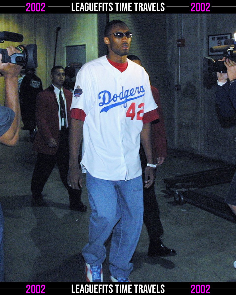 TIME TRAVELS ('02): the greatest finals aesthetic of all-time. 