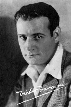 stars_silent's tweet image. Happy birthday to #VictorVarconi!