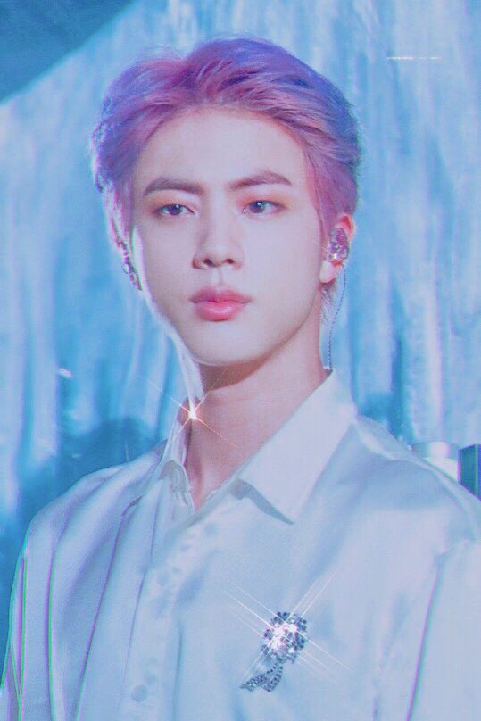 proof that seokjin is royal blooded : a thread