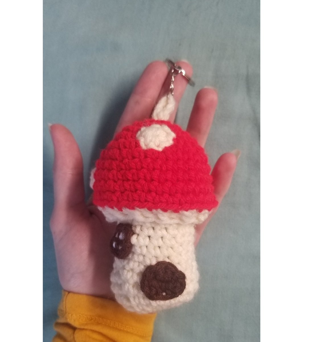 _KnottyHooker's tweet photo. Mushroom stash pouch keychain! $13.50 shipped! https://t.co/wmfMRZdWU2