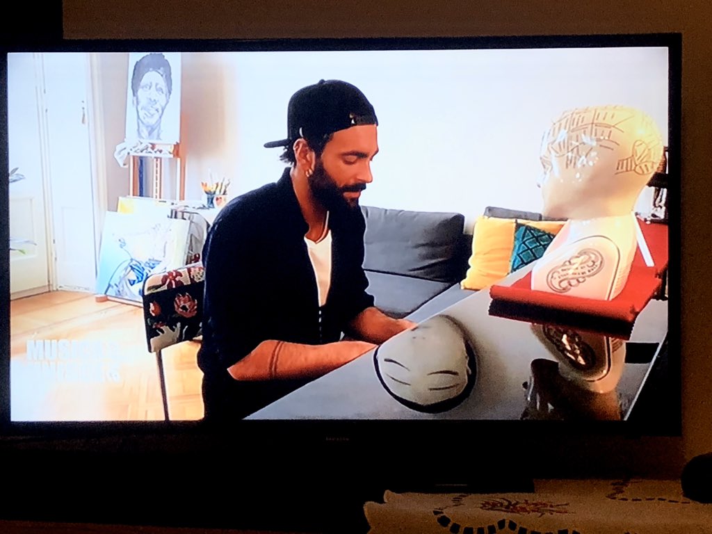 federica0506's tweet photo. Vedi, vedi che il buio è soltanto una breve rinuncia del sole.
@mengonimarco 
@Musicacheunisce 
Grazie. https://t.co/AdyJQUTjx4