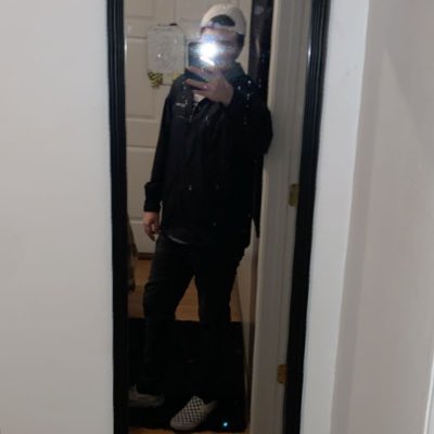 Megatwev's tweet photo. hey i heard u like bad guys? well iโm bad at everything hmu ๐คฉ #NewProfilePic #simpsonly https://t.co/odbniO4c8K