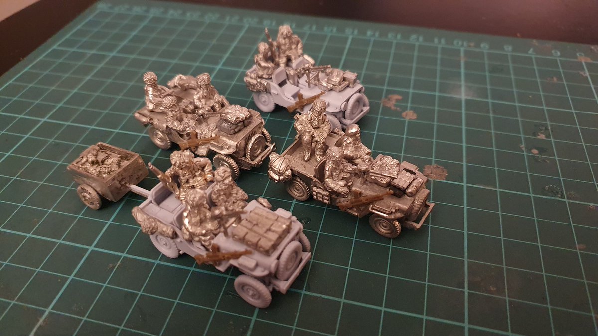 BenFiene's tweet photo. More progress on the 1st Airborne recce troop. Used a mix of kit for these, and I've got some extra AB crew coming to fill them out and a Britannia jeep already complete. @Dozibugger, will a recce force be 5 or 6 jeeps? #bashonrecce #toofatlardies #chainofcommand https://t.co/C3sPMt3q9s
