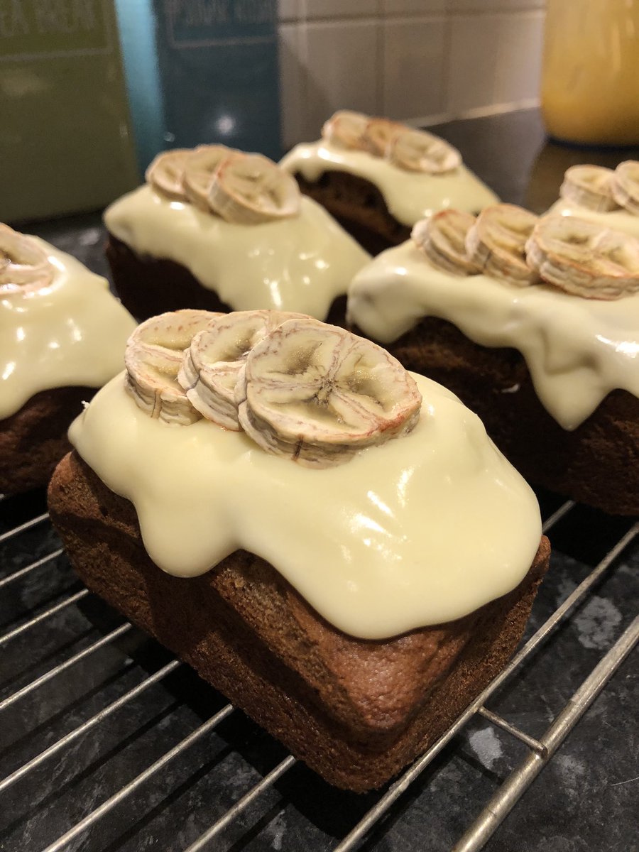 sarahosborneee's tweet photo. Just a very small portion of the new recipes I’ve made during lockdown (honestly should see my camera roll on my phone🤣🤣).
If you’re looking for something to do get following me on Instagram ➡️ @thefatfoodlife. Trying to do a new recipe every day 🥰❤️
Like&amp;share if you wish. https://t.co/0byLH81jHm