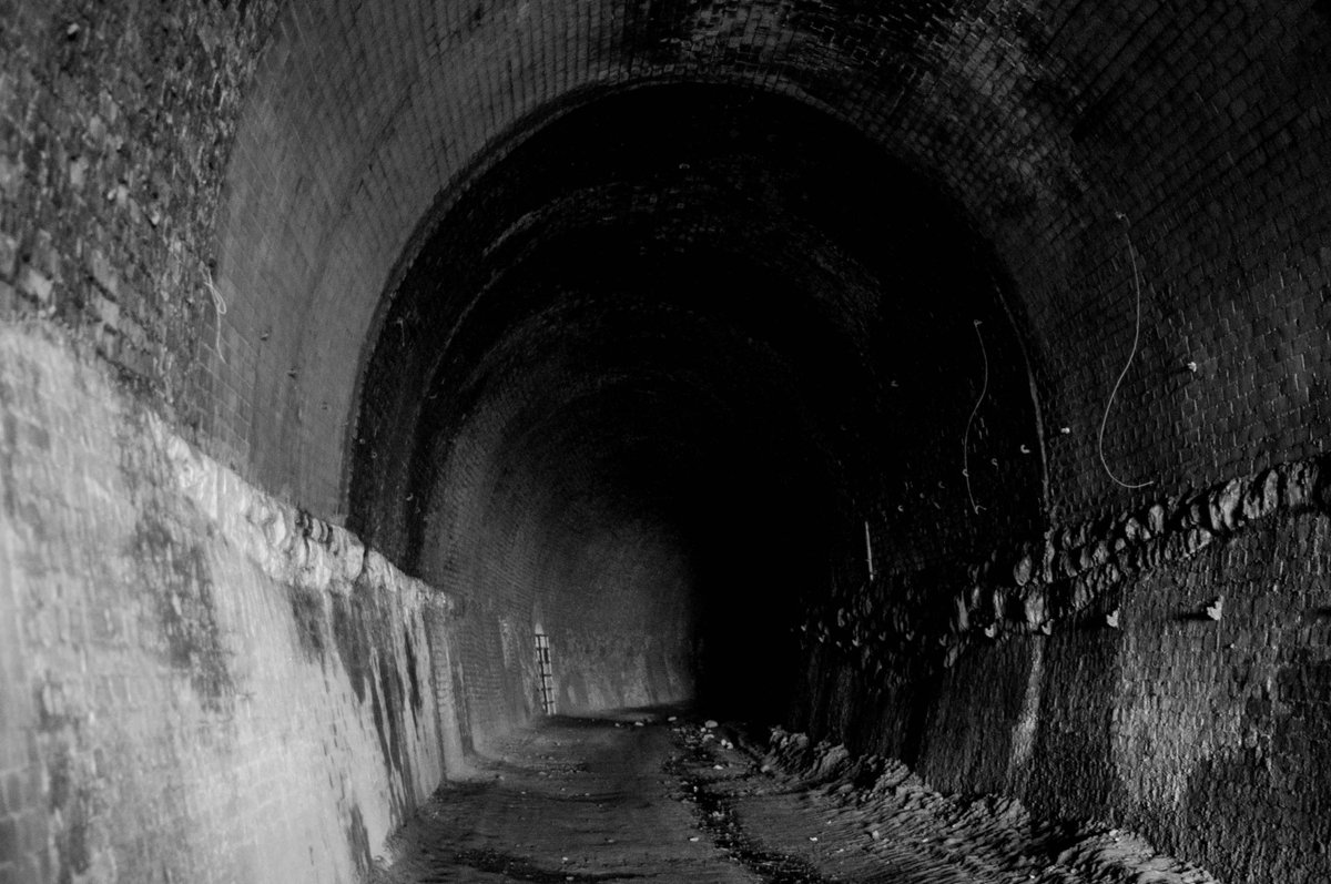 TobyVPhoto's tweet photo. The footpath we followed today carries on around the valley, the train tracks ran through a tunnel under the valley side.
The #tunnels are mostly blocked up, but we found one that was still accessible.
Nikon D90 #infrared #720nm. https://t.co/v1HSnyf5Yc