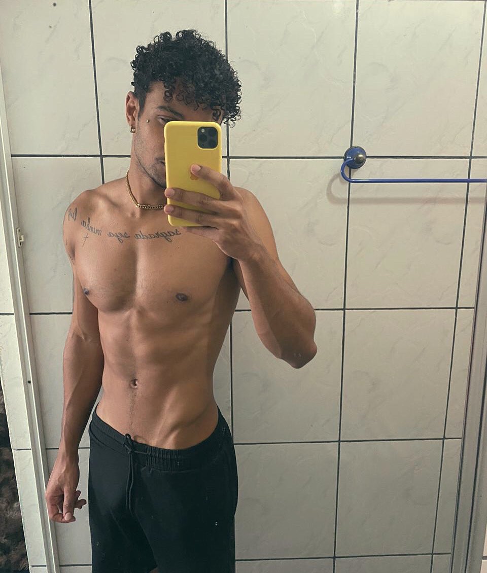 mc_plinio's tweet photo. Olhei gostei 🔥 https://t.co/XysT9ClLMZ
